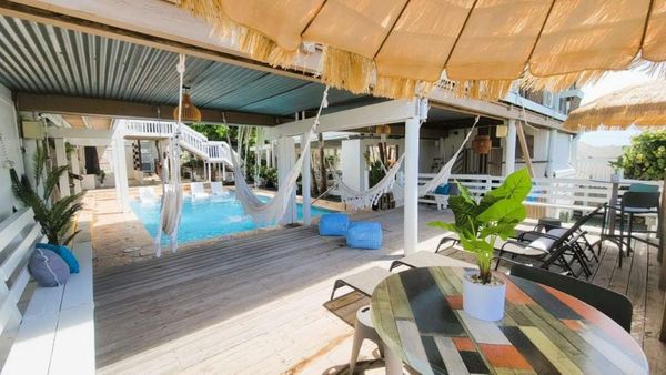La Jamaca - An Island Vibe Hotel