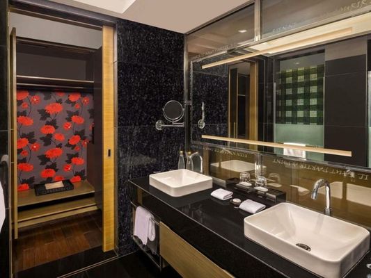Sofitel Saigon Plaza