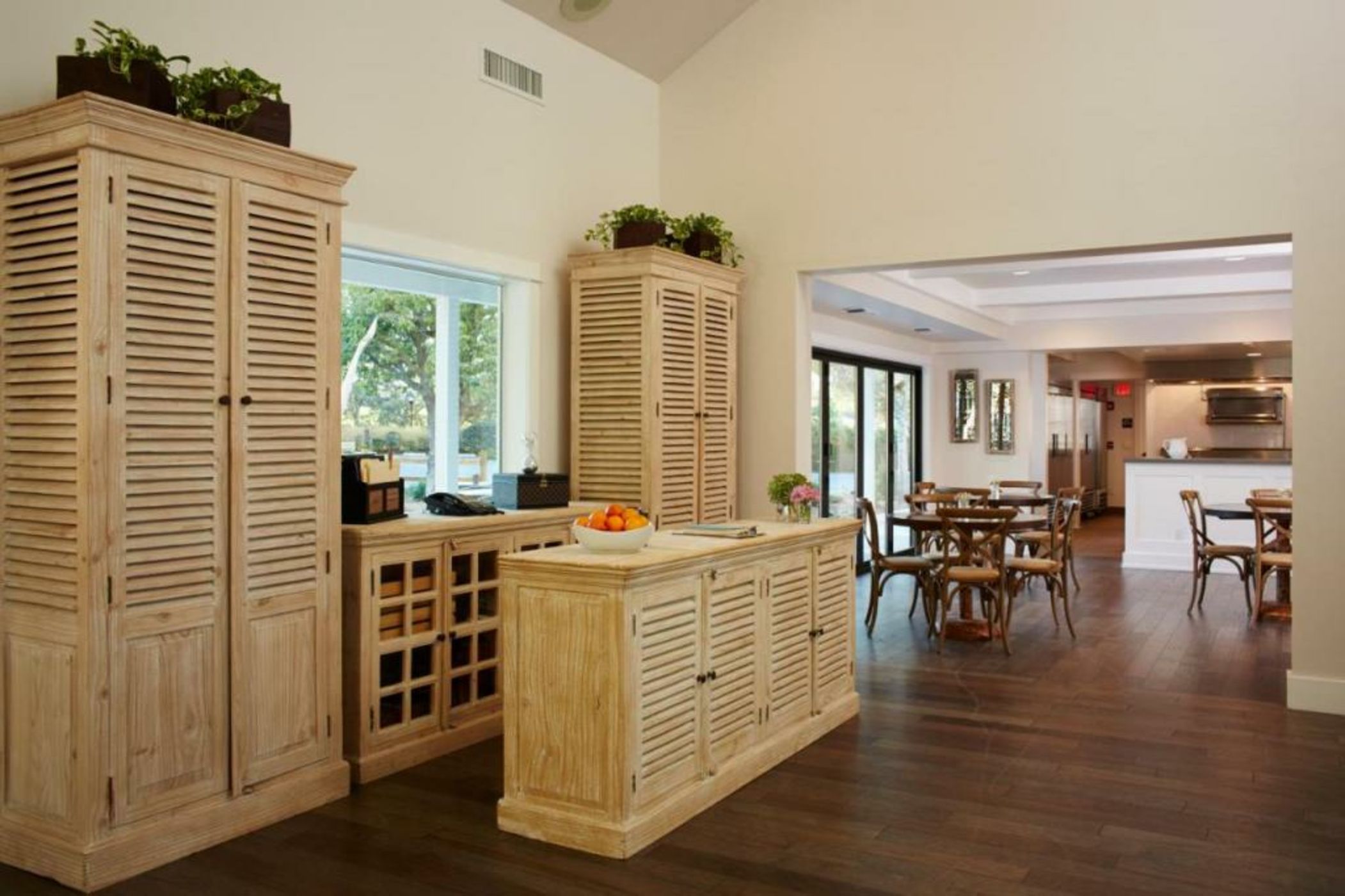SummerWood Inn