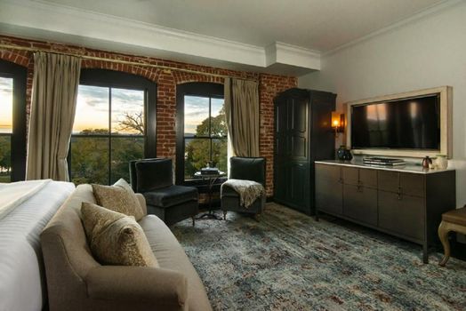 The Charmant Hotel