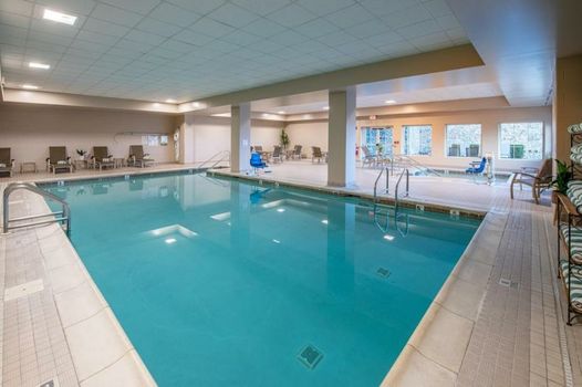 AmishView Inn & Suites