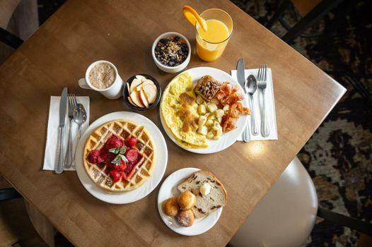 AmishView Inn & Suites