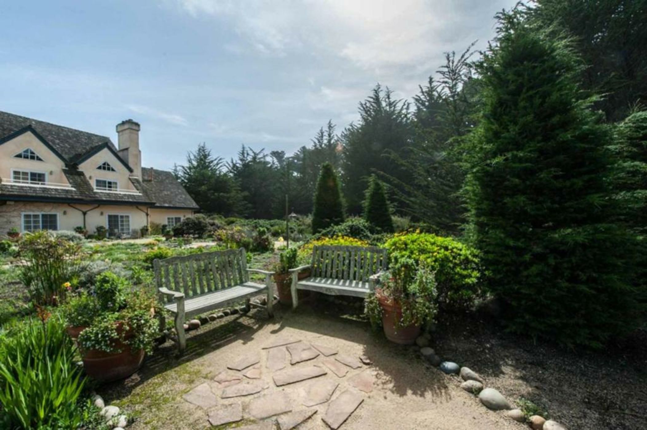 Seal Cove Inn