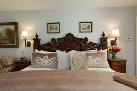 Old Monterey Inn