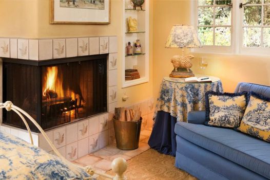 Old Monterey Inn