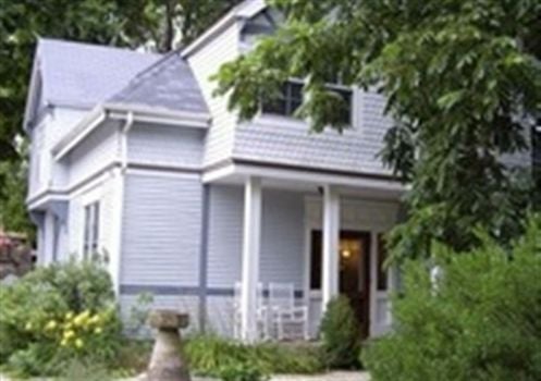 Isaiah Jones Homestead Bed and Breakfast