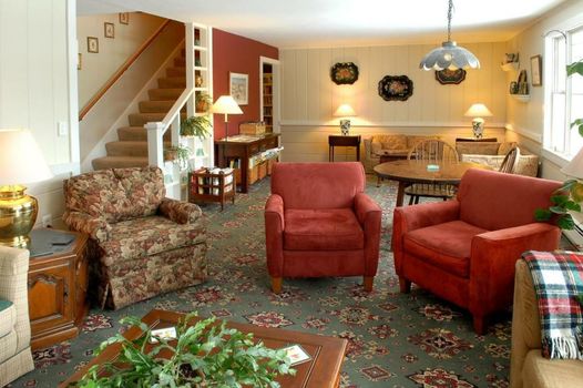 Deerhill Inn