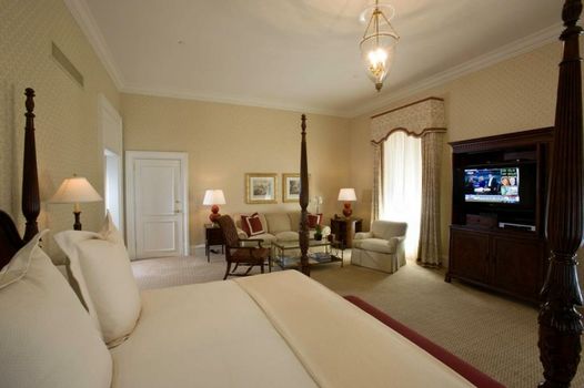 Capital Hotel