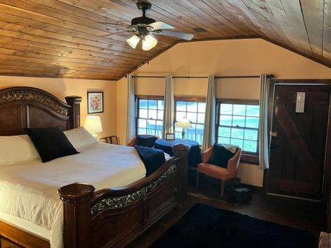 Prospect Hill Inn & Restaurant