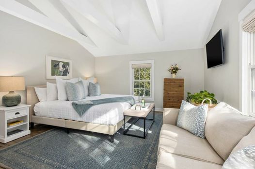 Lambert's Cove Inn & Resort