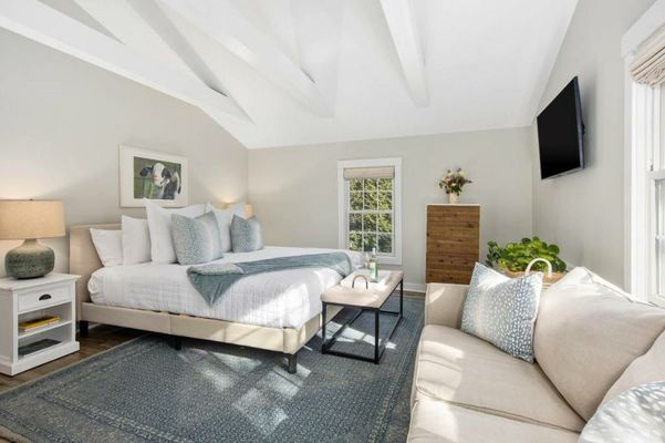 Lambert's Cove Inn & Resort