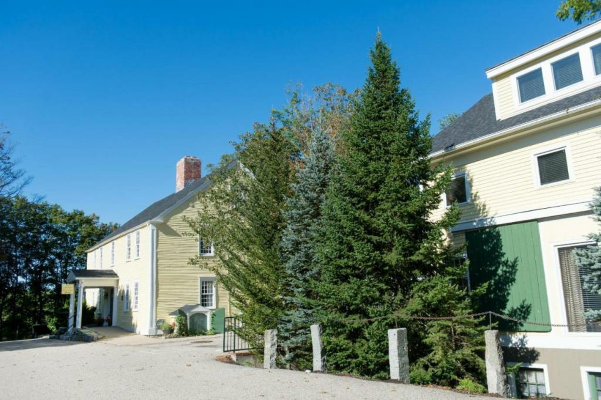 Three Chimneys Inn