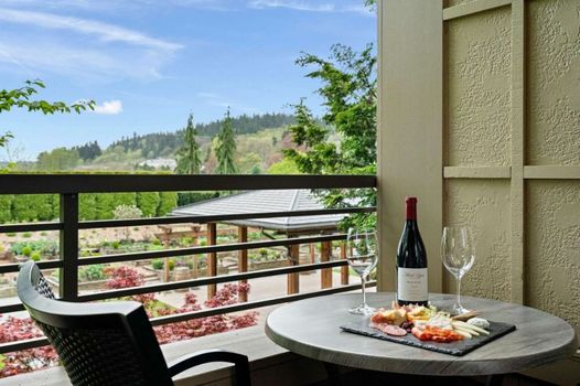 Willows Lodge