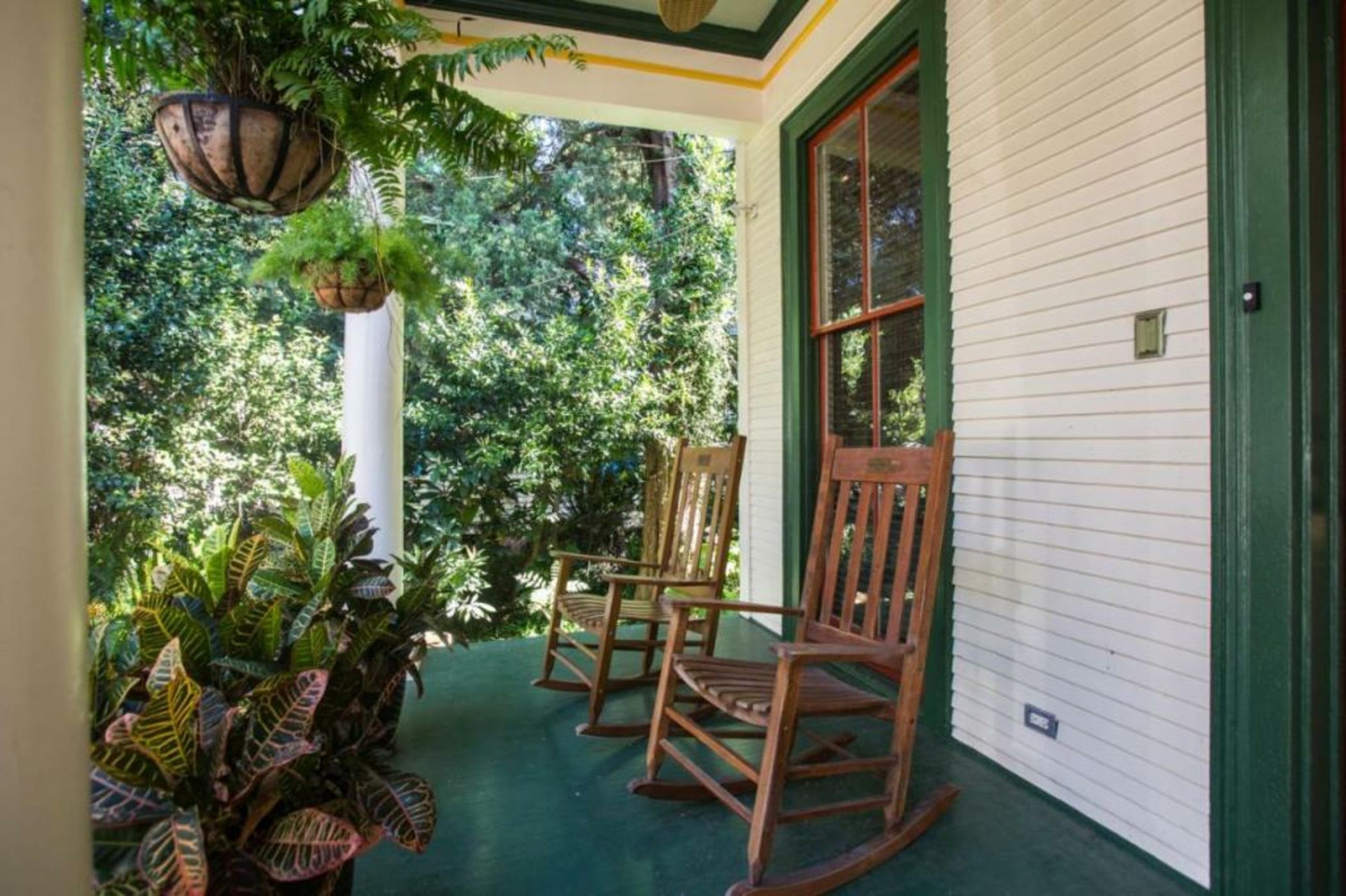 The Lookout Inn