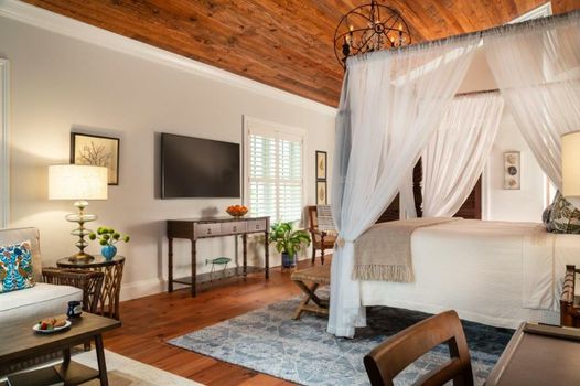 Port d'Hiver Bed and Breakfast