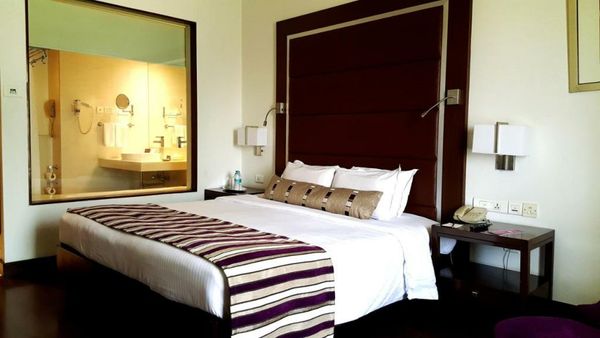 Royal Orchid Central, Pune