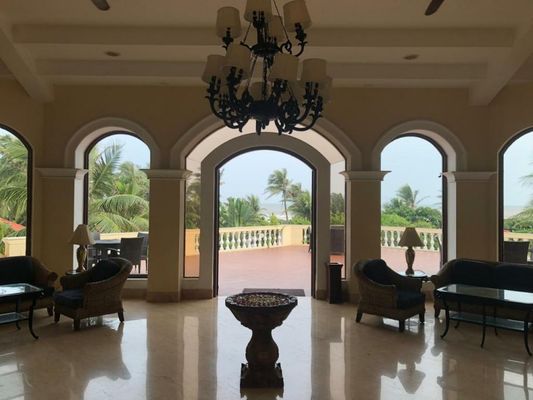 The Hans Coco Palm Beachfront Resort