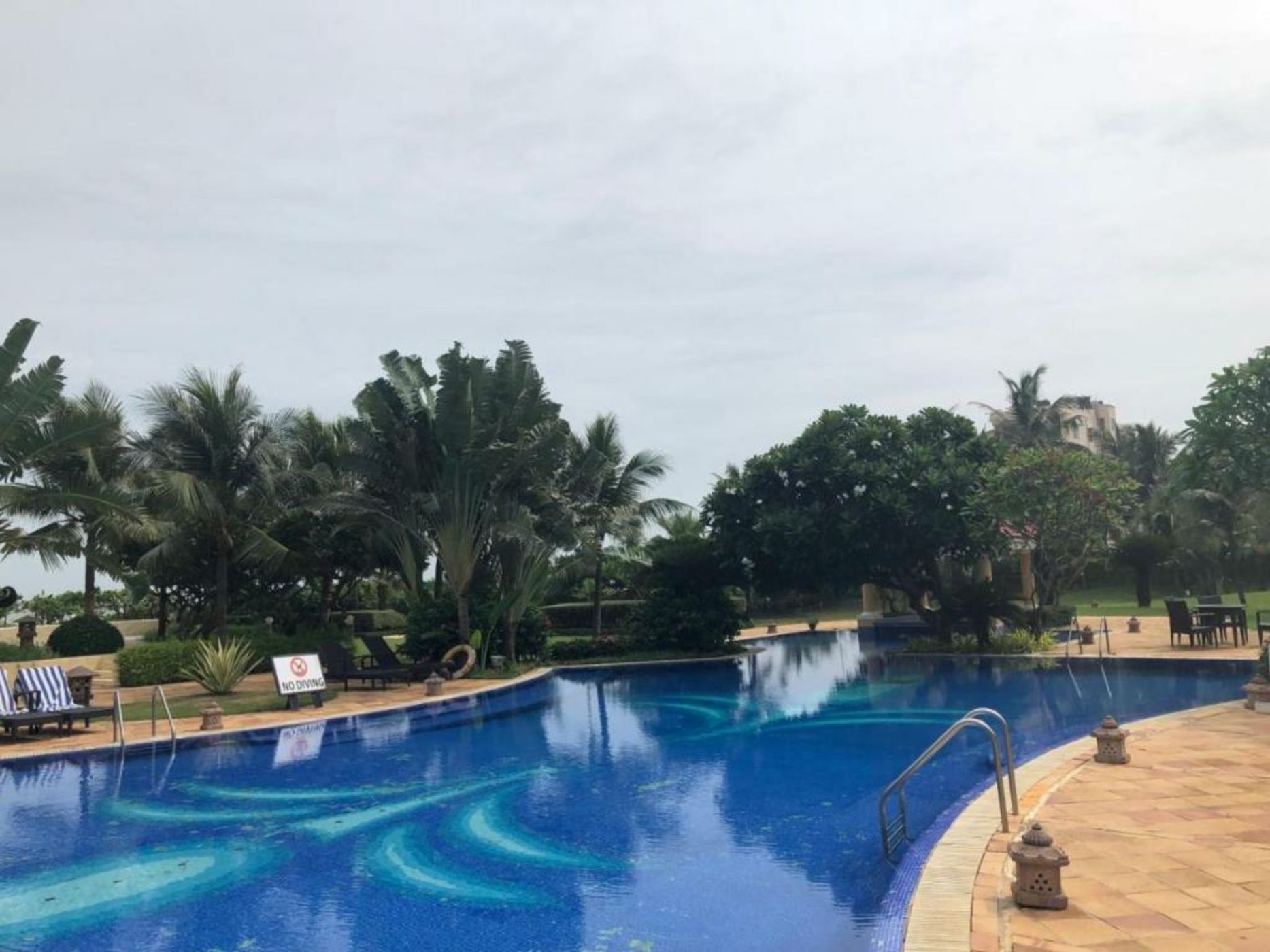 The Hans Coco Palm Beachfront Resort