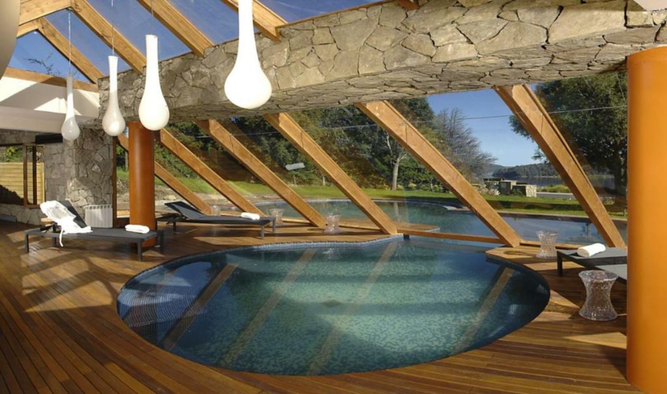 Rochester Bariloche Suites & Spa