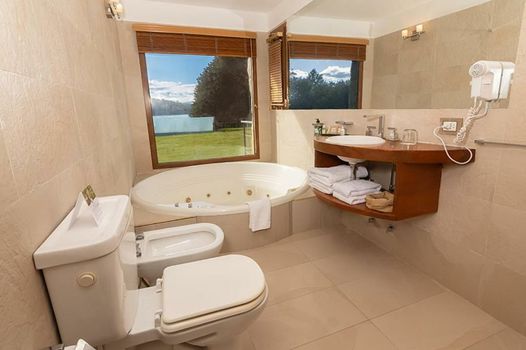 Rochester Bariloche Suites & Spa