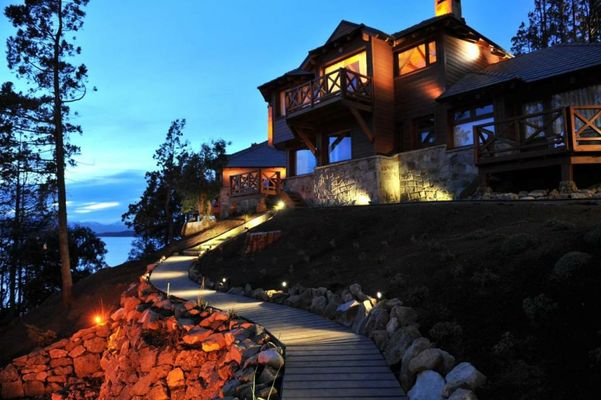 Charming Residences & Suites with Private Spa
