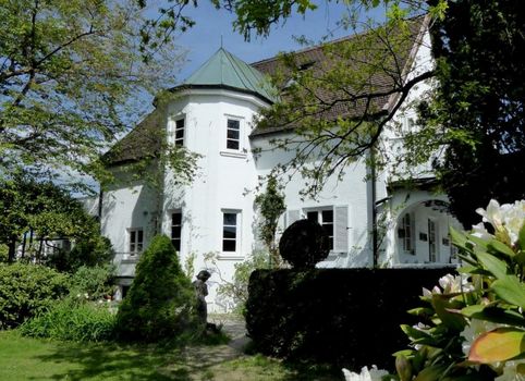 Am Eichholz Galerie & Art-Hotel