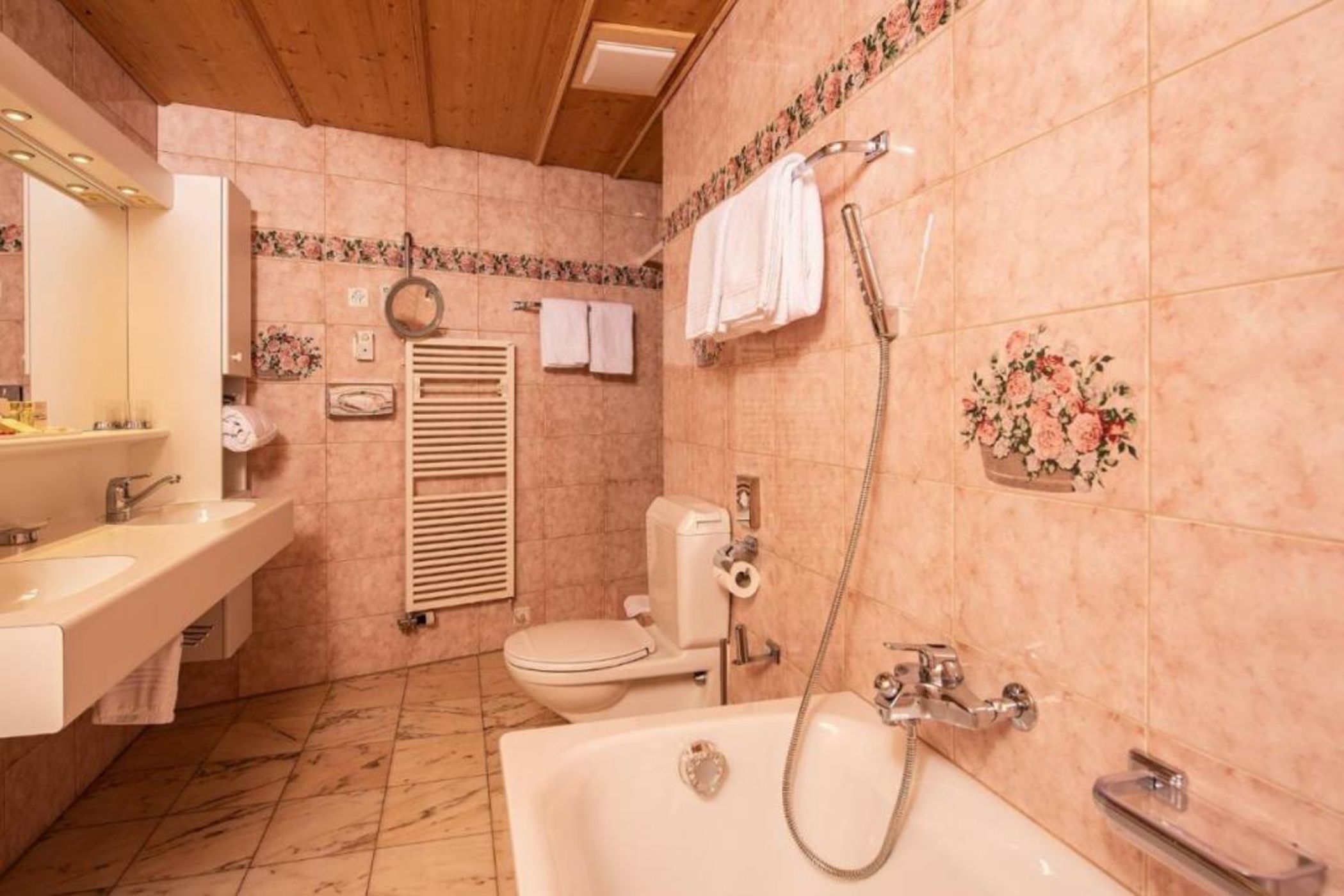 Relais & Châteaux Schlosshotel Chastè - Scuol Tarasp