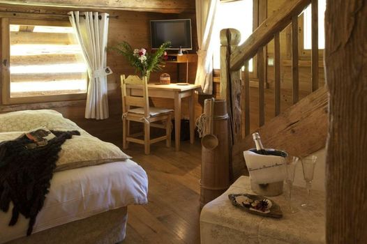 Chalet-Hôtel Les Fermes de Pierre & Anna