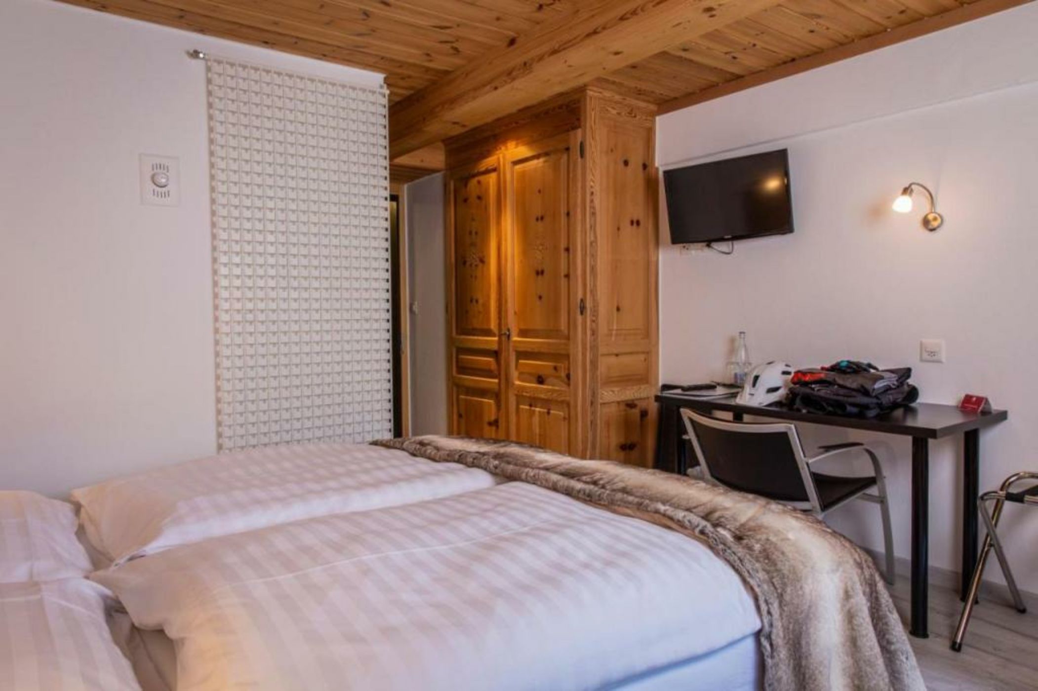 Hôtel Alpina - Swiss Ski & Bike Lodge Grimentz
