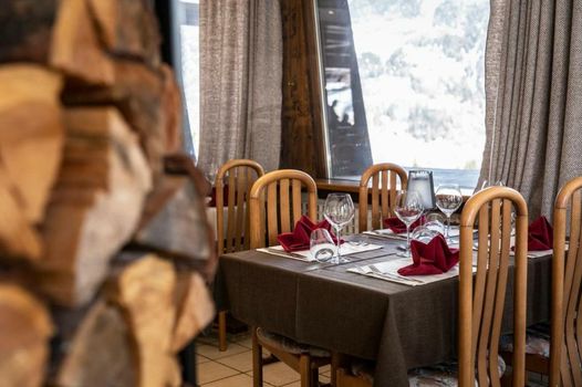 Hôtel Alpina - Swiss Ski & Bike Lodge Grimentz