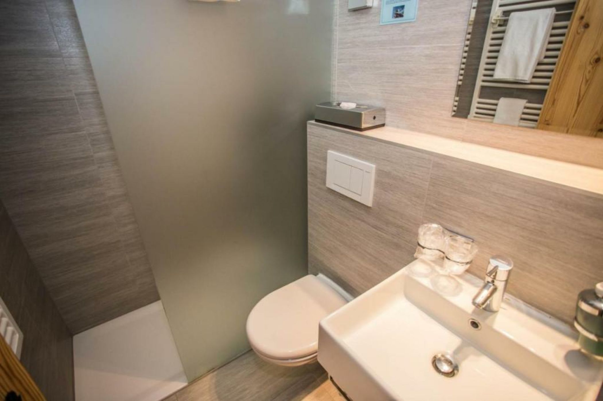 Hôtel Alpina - Swiss Ski & Bike Lodge Grimentz