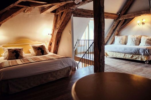 Hostellerie de la Tour d'Auxois