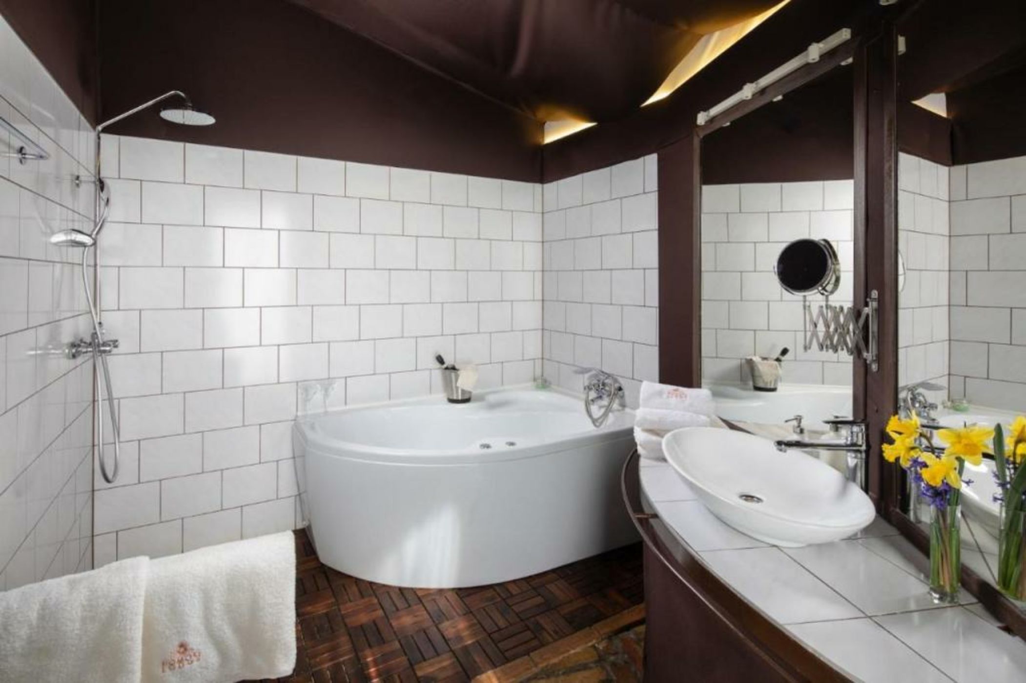 HOMOKI LODGE Bed & Beyond Glamping Adult Only