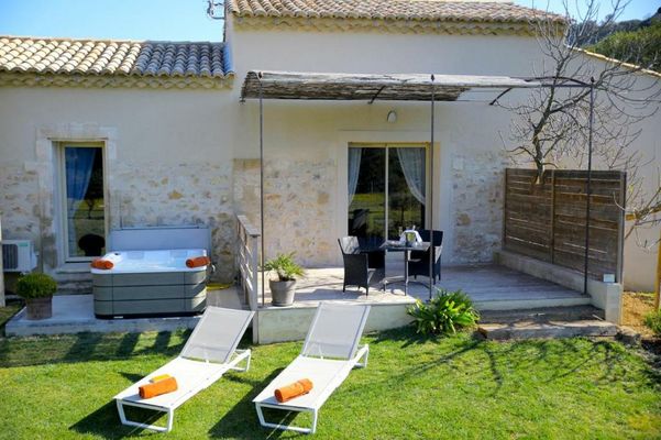 Maison CHENET - Les Chambres Entre Vigne et Garrigue - Teritoria