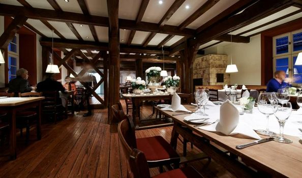 Weinhaus Henninger
