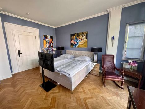 Villa Linnenschmidt, Historische Villa, Bremen Zentral, HBF, Messe, ÖVB Arena, Kostenloser Parkplatz, Altstadt