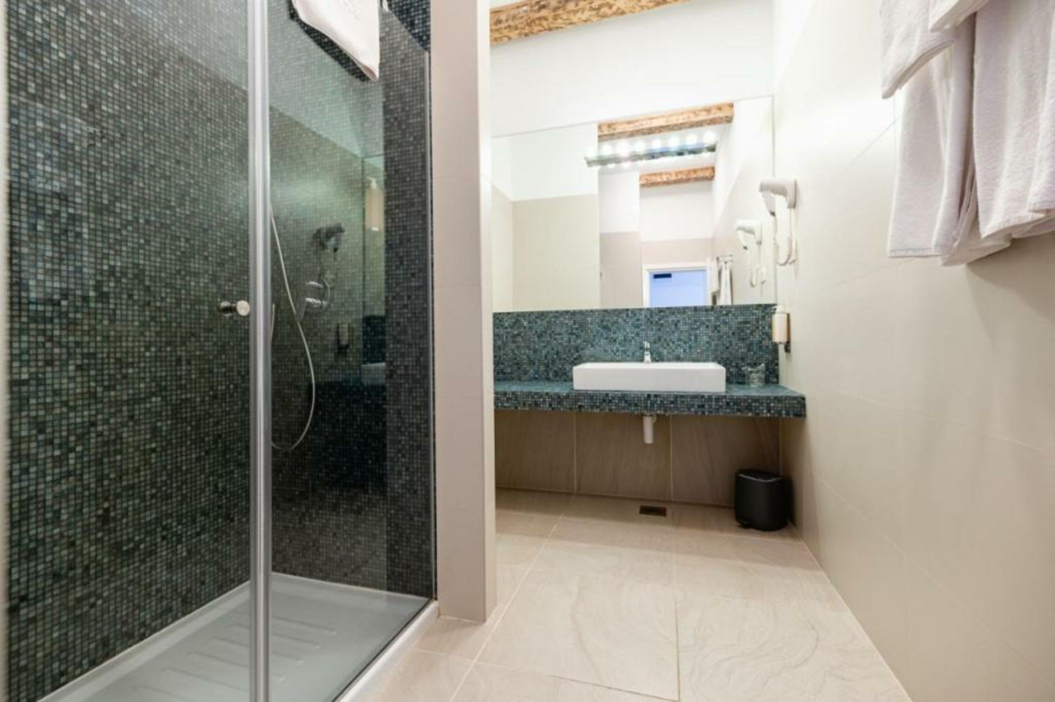 Azur Palace Luxury Rooms