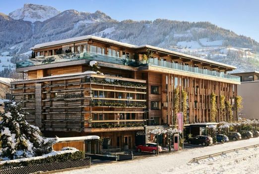 Small Luxury Hotel of the World - DasPosthotel
