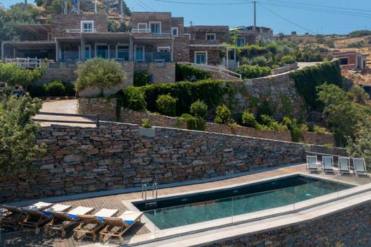 Kea Village Suites & Villas