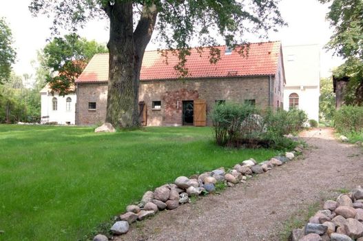 Kavaliershaus Schloß Blücher am Finckenersee