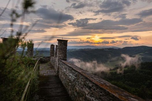 Burg Bernstein