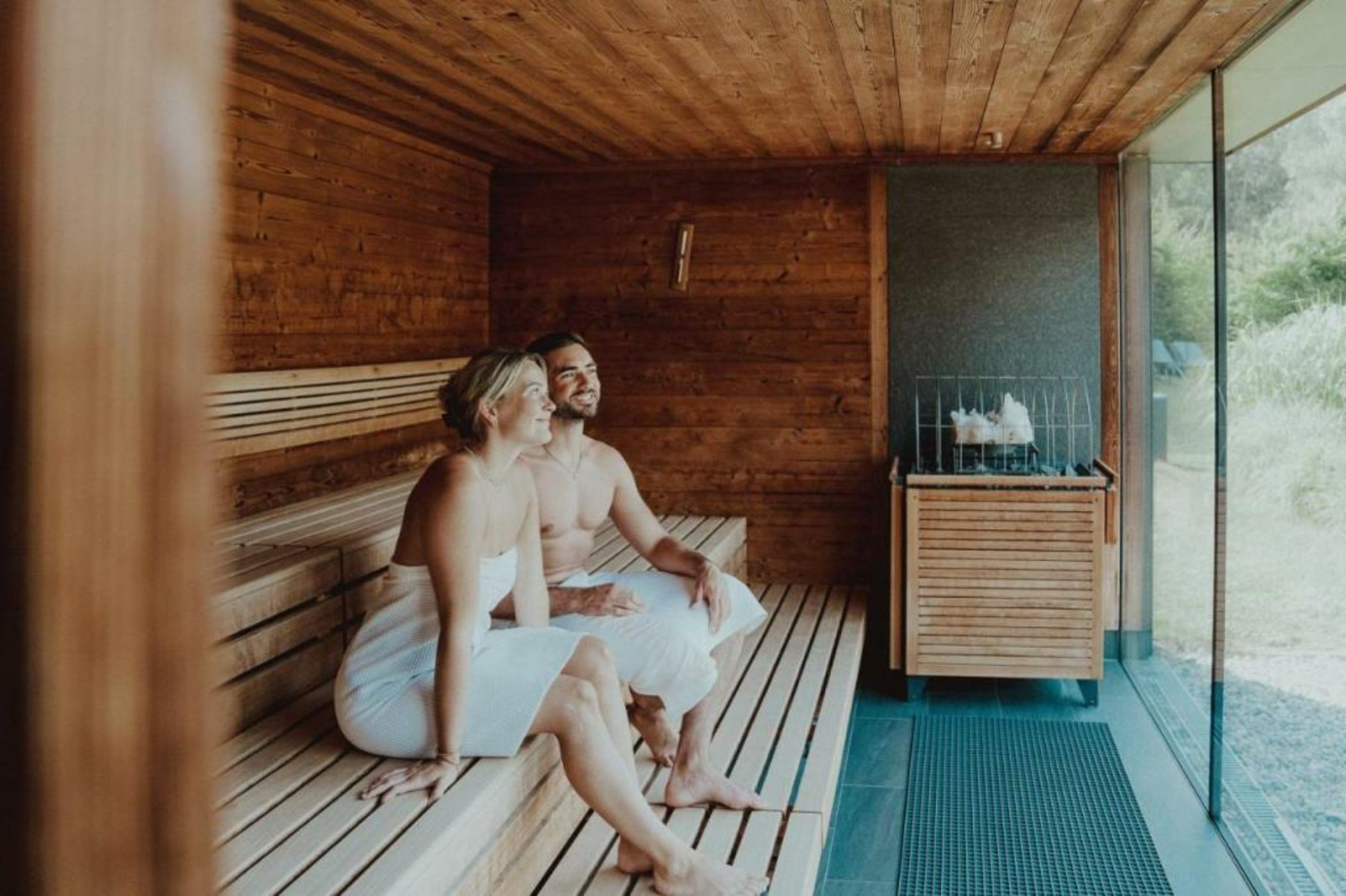 Österreichischer Hof-im Bademantel direkt in die Alpentherme