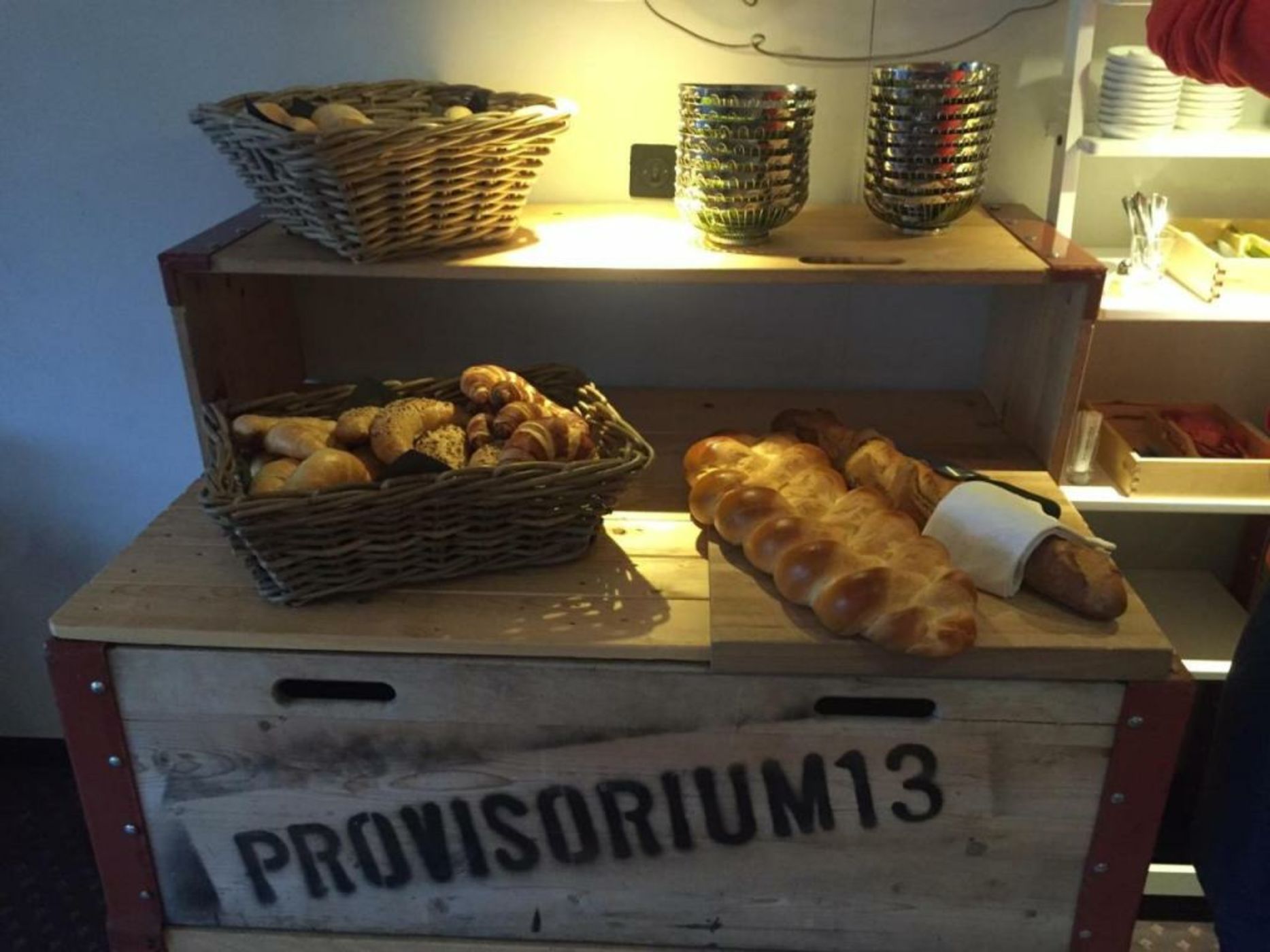 Hotel Provisorium13