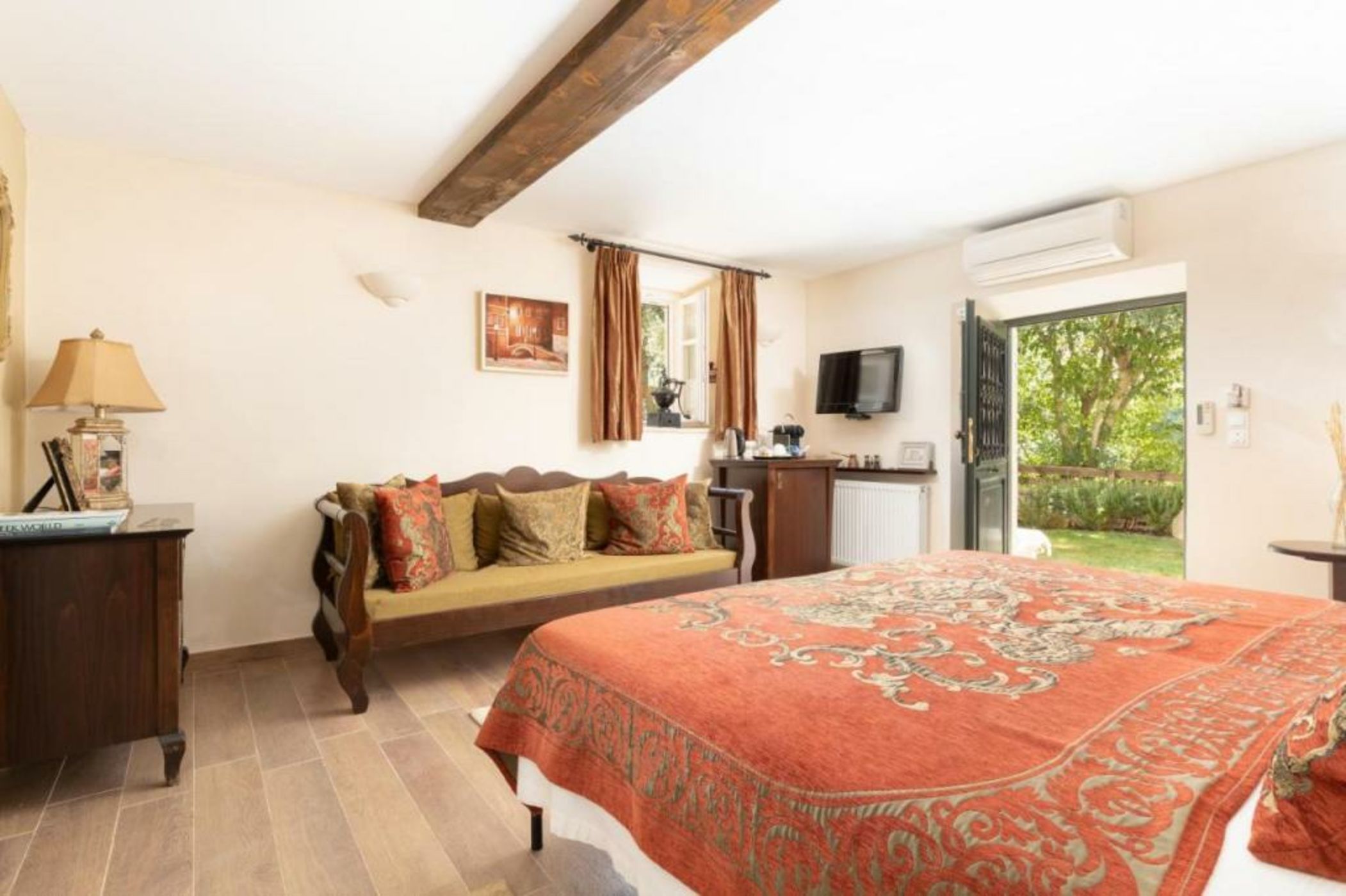 The Merchants House Corfu, Old Perithia