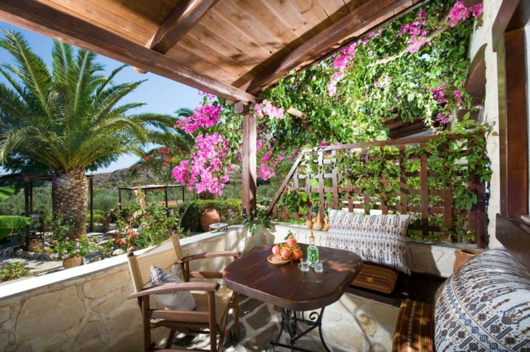 Yiannis Retreat