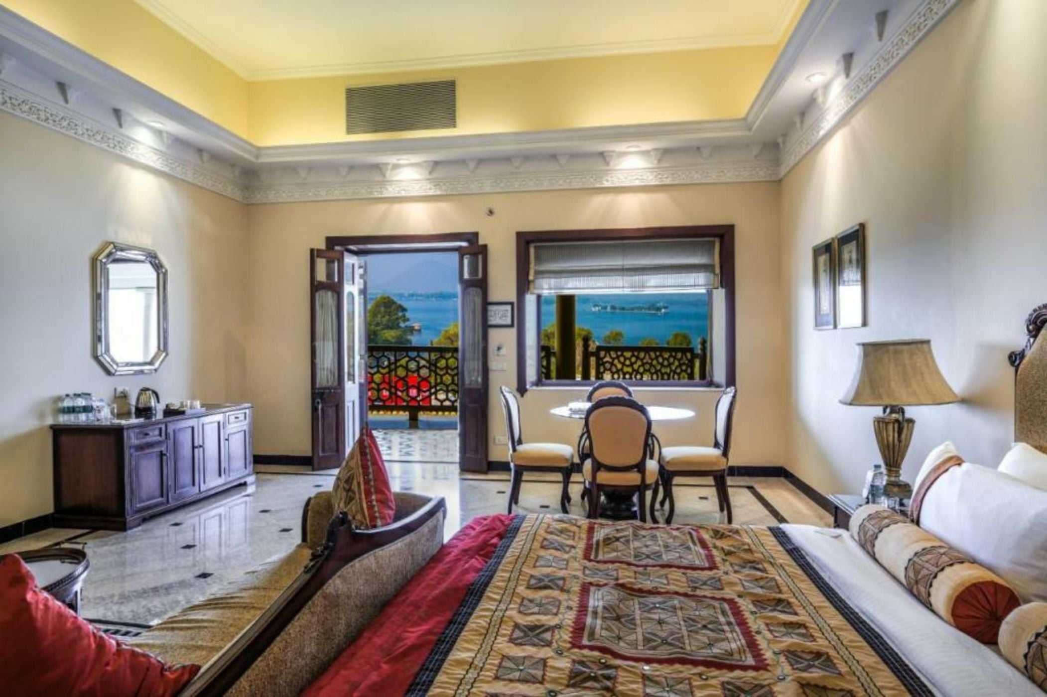 The Lalit Laxmi Vilas Palace