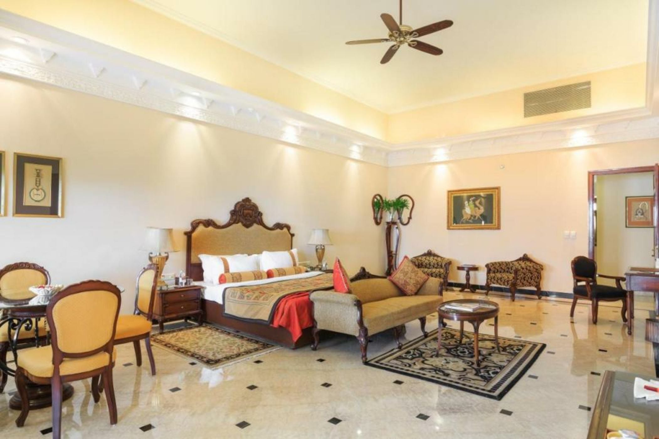The Lalit Laxmi Vilas Palace