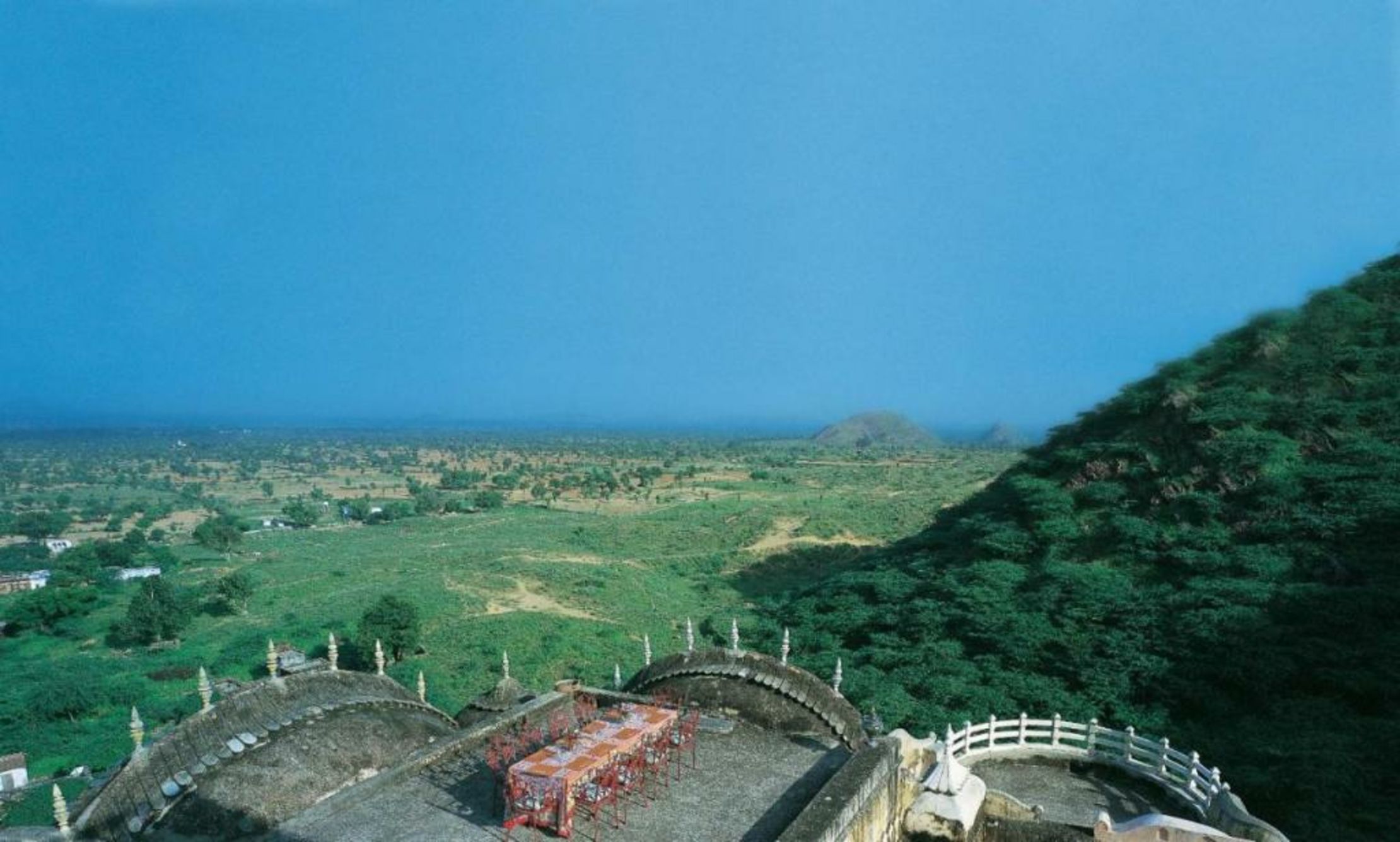 Neemrana Fort-Palace