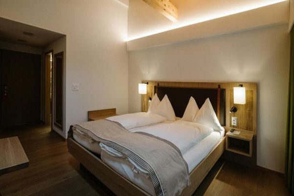 Adler Adelboden