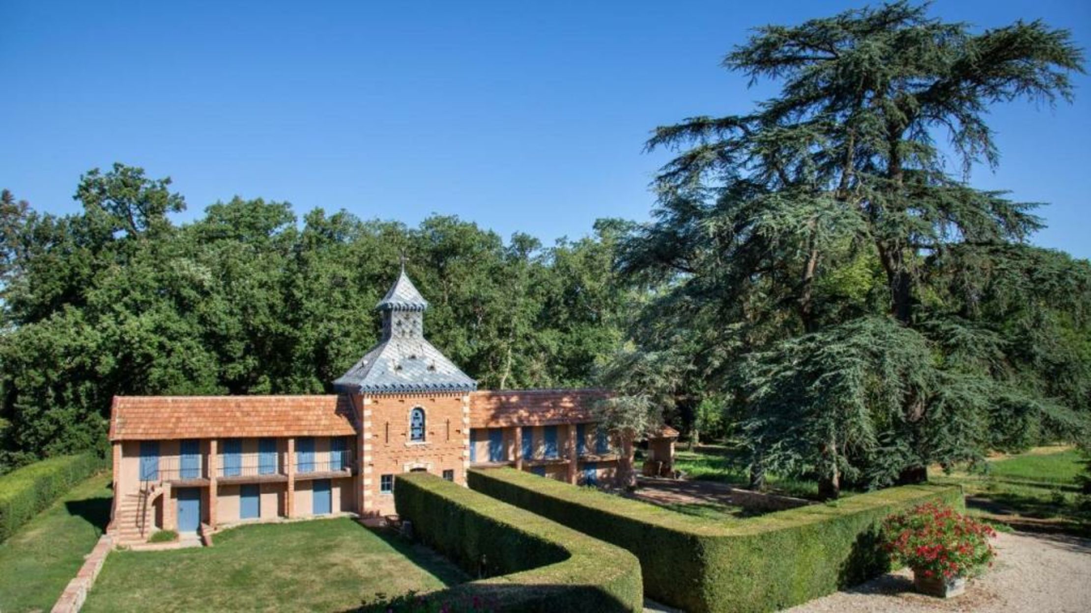 Domaine du Buc, Le Château